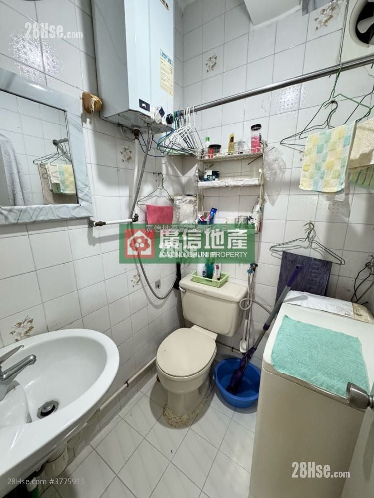 华发大厦 售盘 3 房 , 1 浴室 349 平方尺