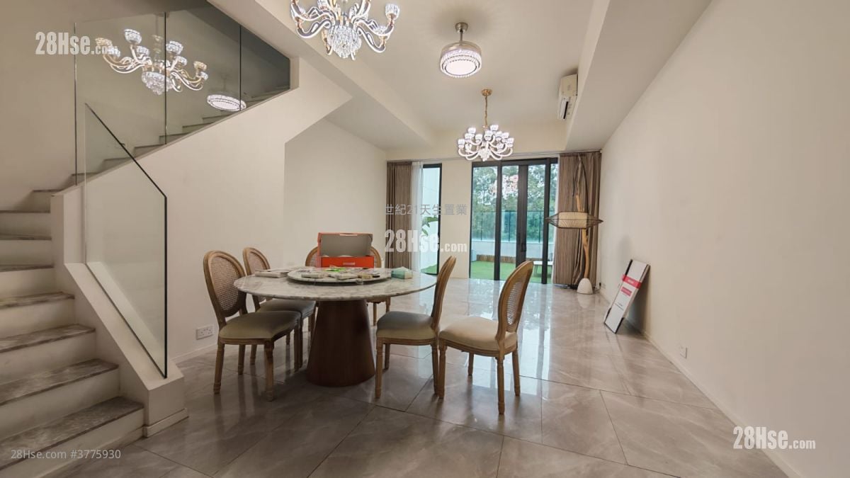 The Carmel Rental 5+ Bedrooms , 4 Bathrooms 1,728 ft²