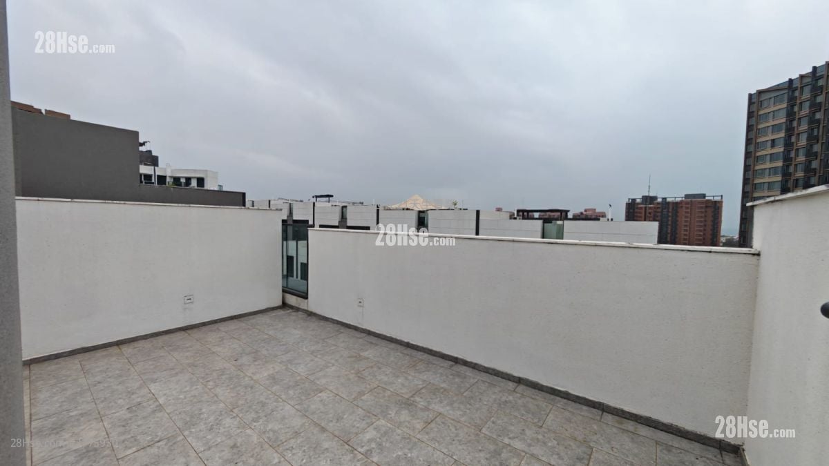 The Carmel Rental 5+ Bedrooms , 4 Bathrooms 1,728 ft²