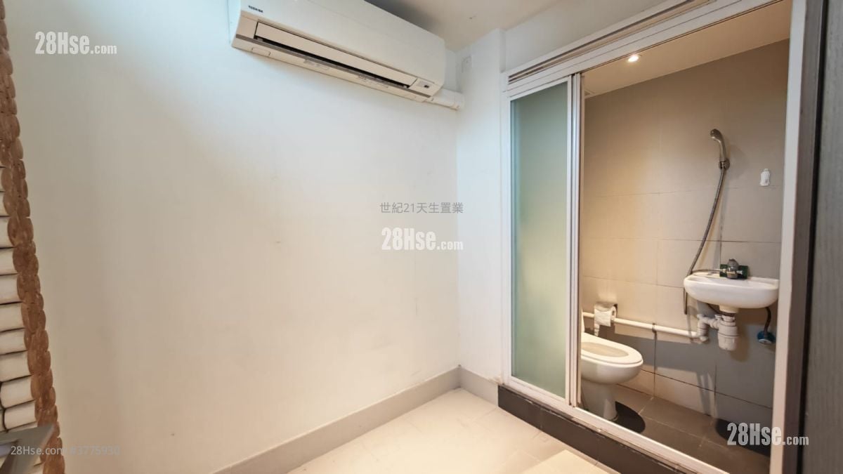 The Carmel Rental 5+ Bedrooms , 4 Bathrooms 1,728 ft²