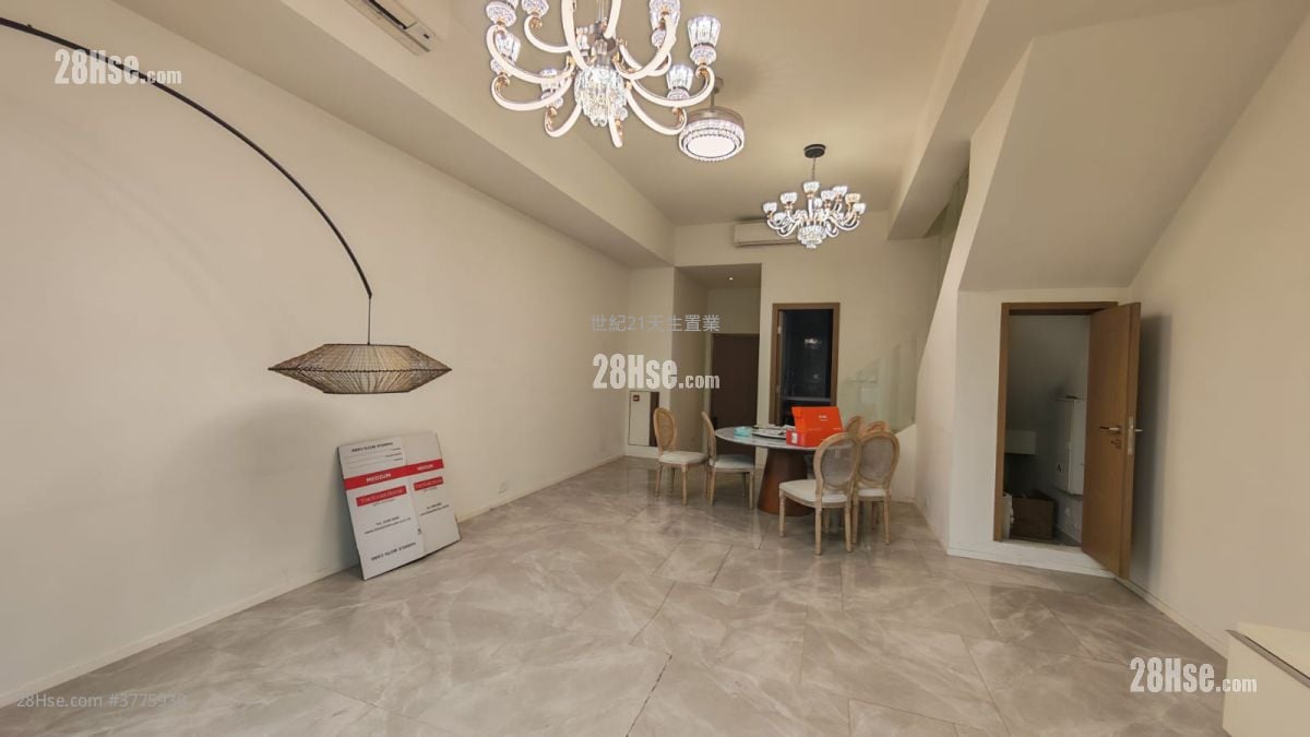 The Carmel Rental 5+ Bedrooms , 4 Bathrooms 1,728 ft²