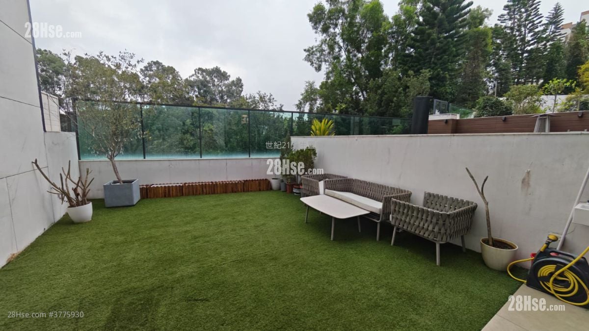 The Carmel Rental 5+ Bedrooms , 4 Bathrooms 1,728 ft²