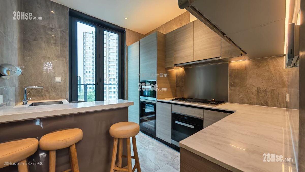 The Carmel Rental 5+ Bedrooms , 4 Bathrooms 1,728 ft²