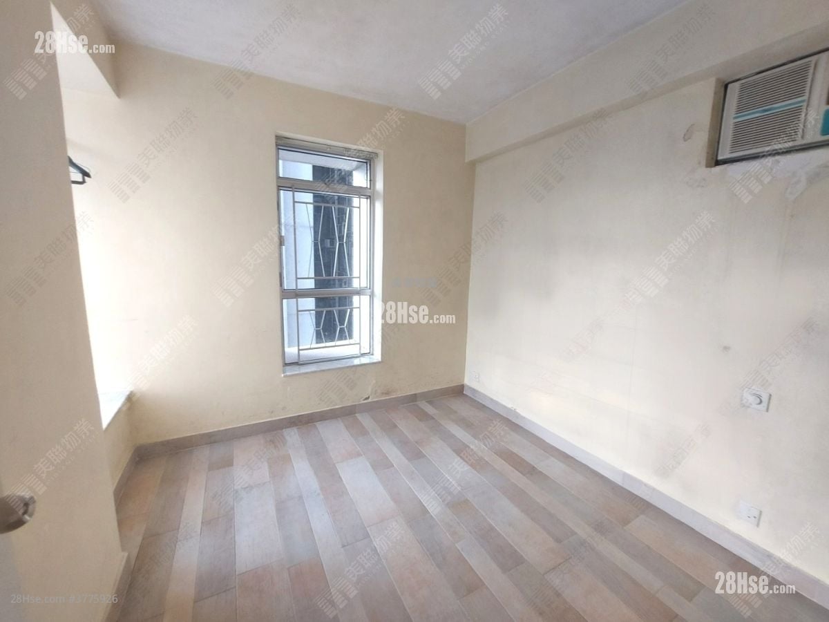 Sceneway Garden Sell 3 Bedrooms , 1 Bathroom 614 ft²