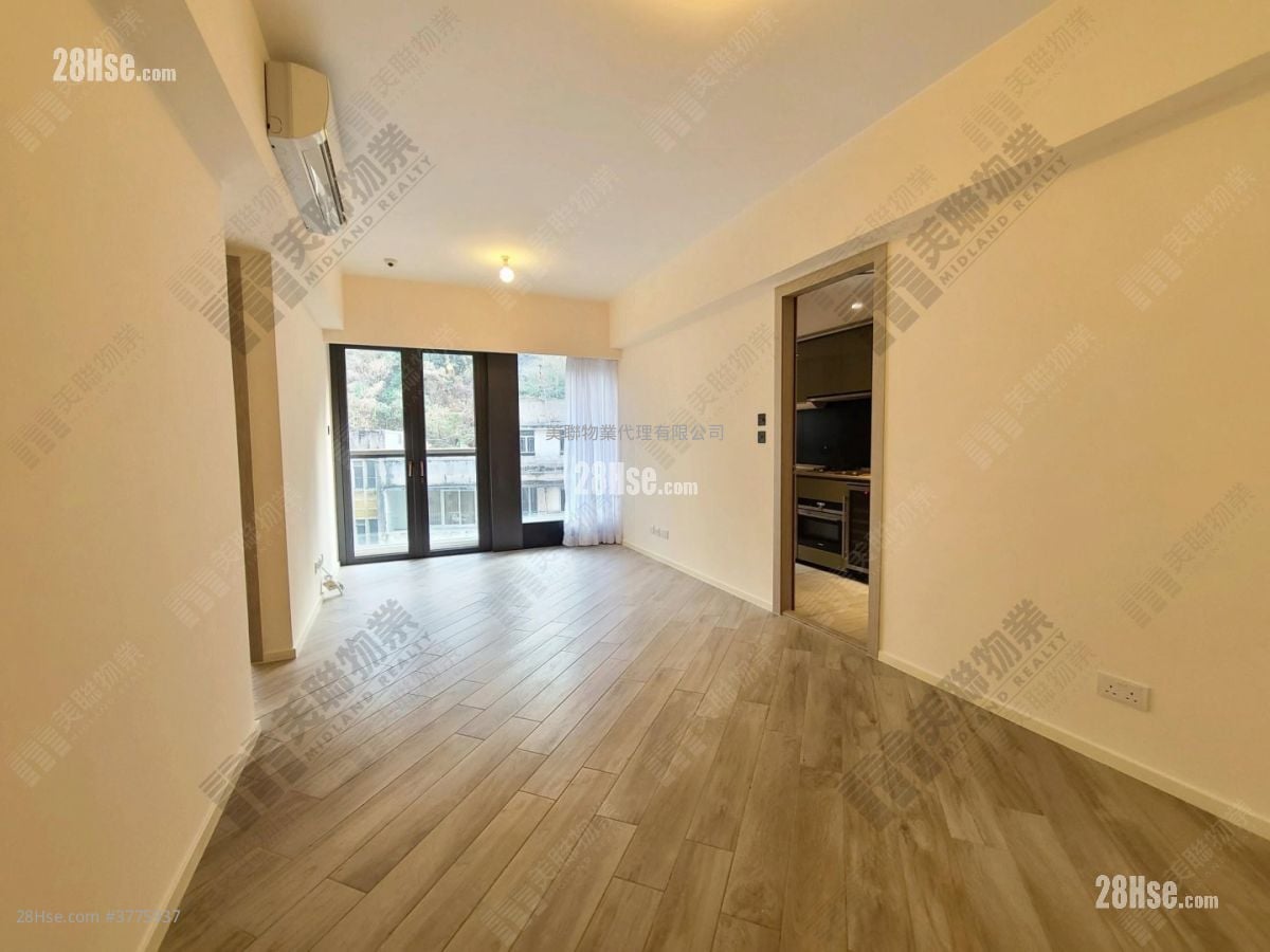 Fleur Pavilia Sell 2 Bedrooms 605 ft²