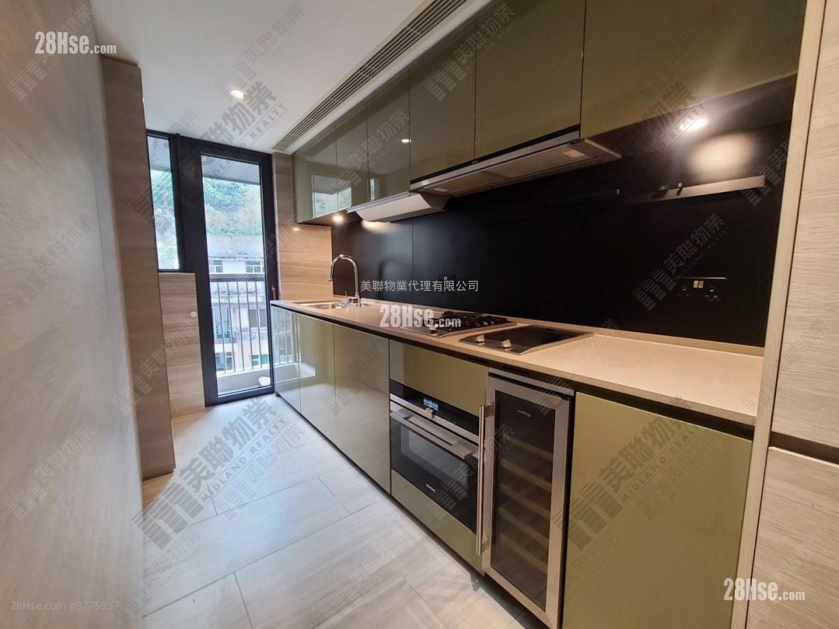 Fleur Pavilia Sell 2 Bedrooms 605 ft²