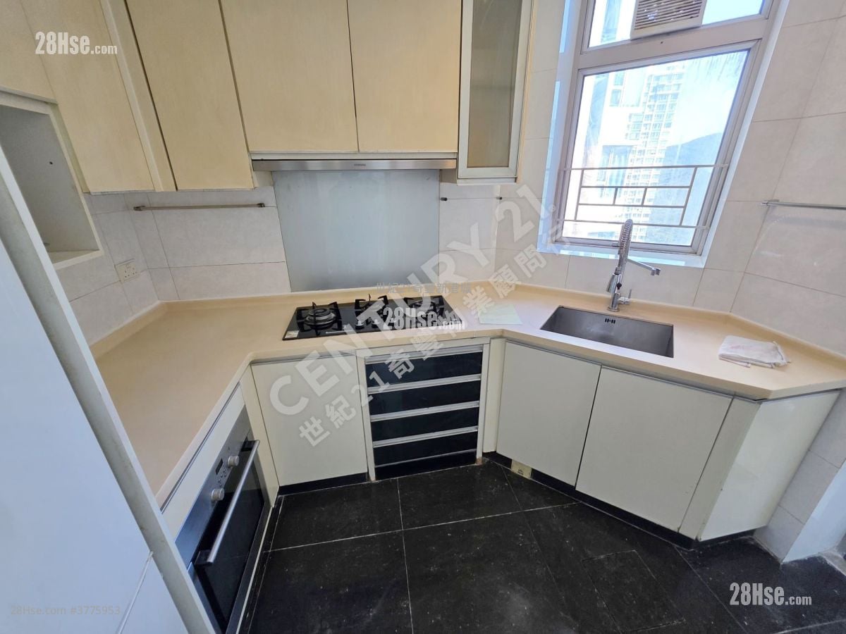 银湖天峰 售盘 4 房 1,001 平方尺