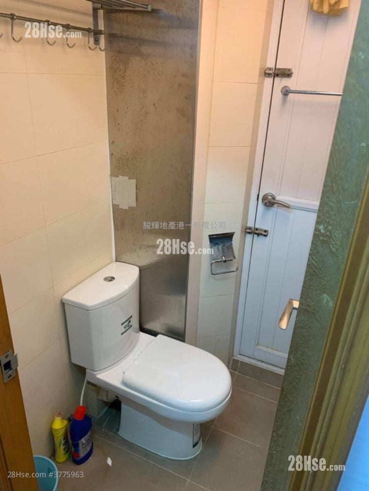Lai Po Building Sell 1 Bathroom 262 ft²