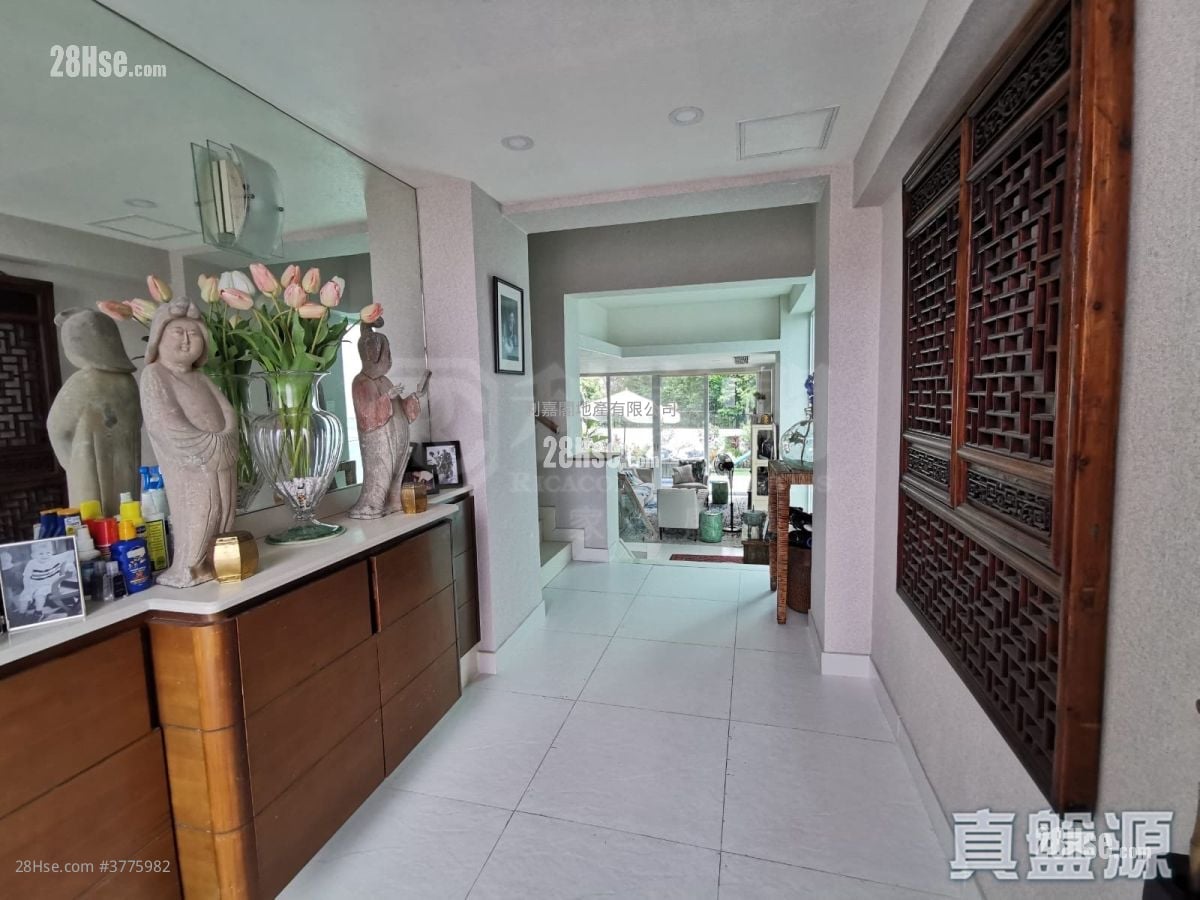 Beaulieu Peninsula Sell 4 Bedrooms 1,631 ft²