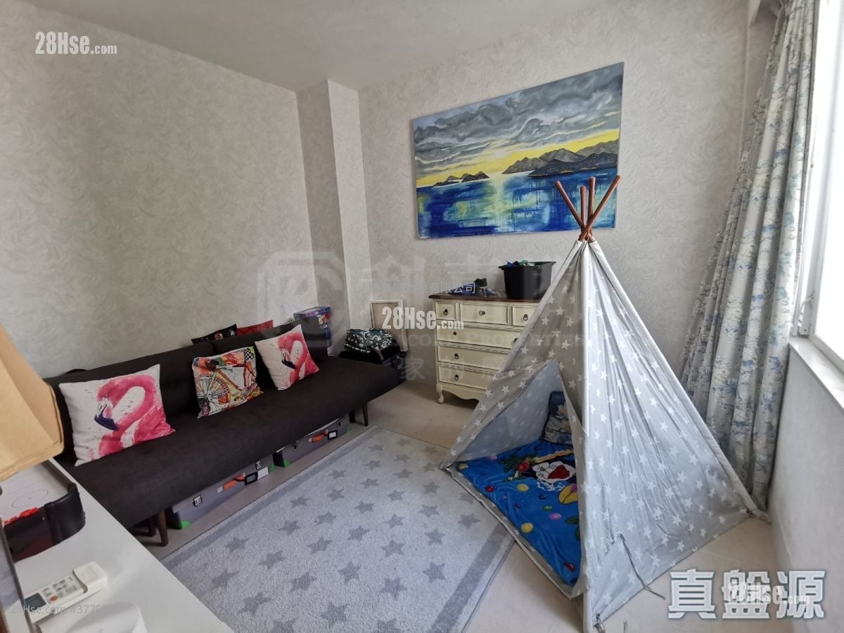 Beaulieu Peninsula Sell 4 Bedrooms 1,631 ft²