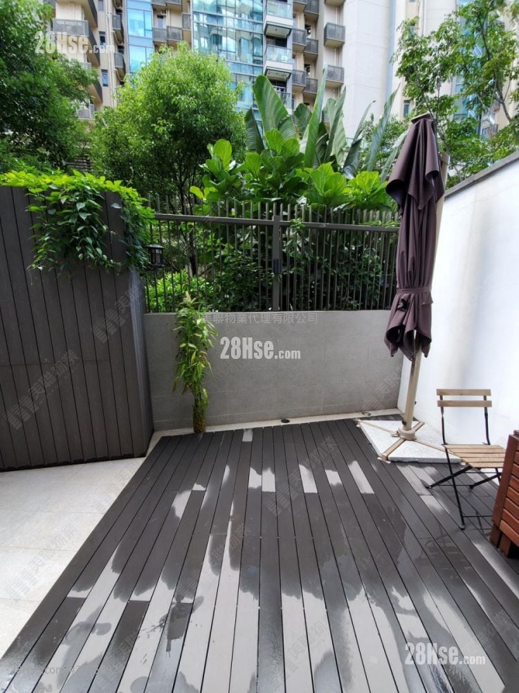 Alto Residences Sell 2 Bedrooms , 3 Bathrooms 881 ft²