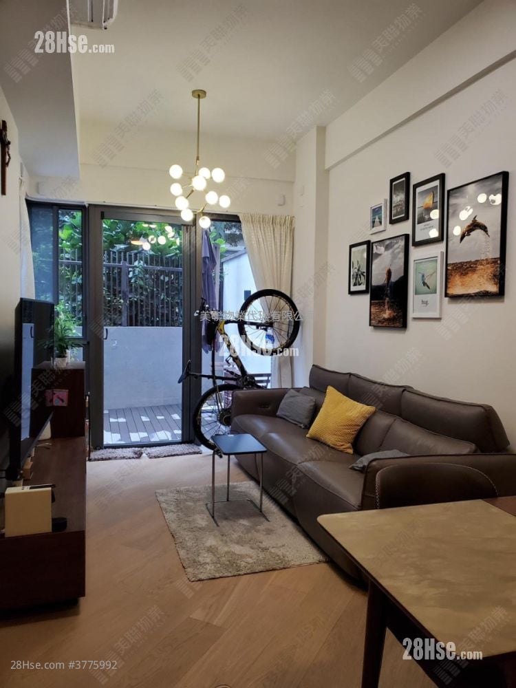 Alto Residences Sell 2 Bedrooms , 3 Bathrooms 881 ft²