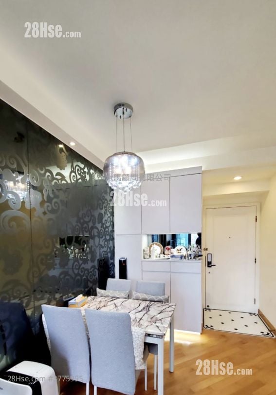 The Merton Sell 2 Bedrooms , 1 Bathroom 530 ft²