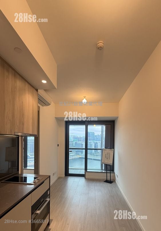 Twin Victoria Rental 1 Bedroom , 1 Bathroom 305 ft²