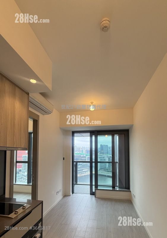 Twin Victoria Rental 1 Bedroom , 1 Bathroom 305 ft²