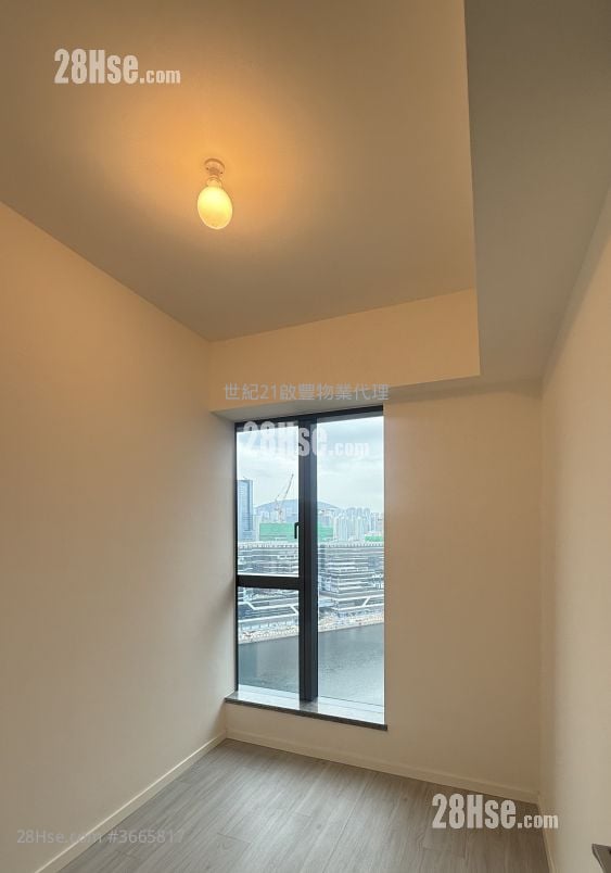 Twin Victoria Rental 1 Bedroom , 1 Bathroom 305 ft²