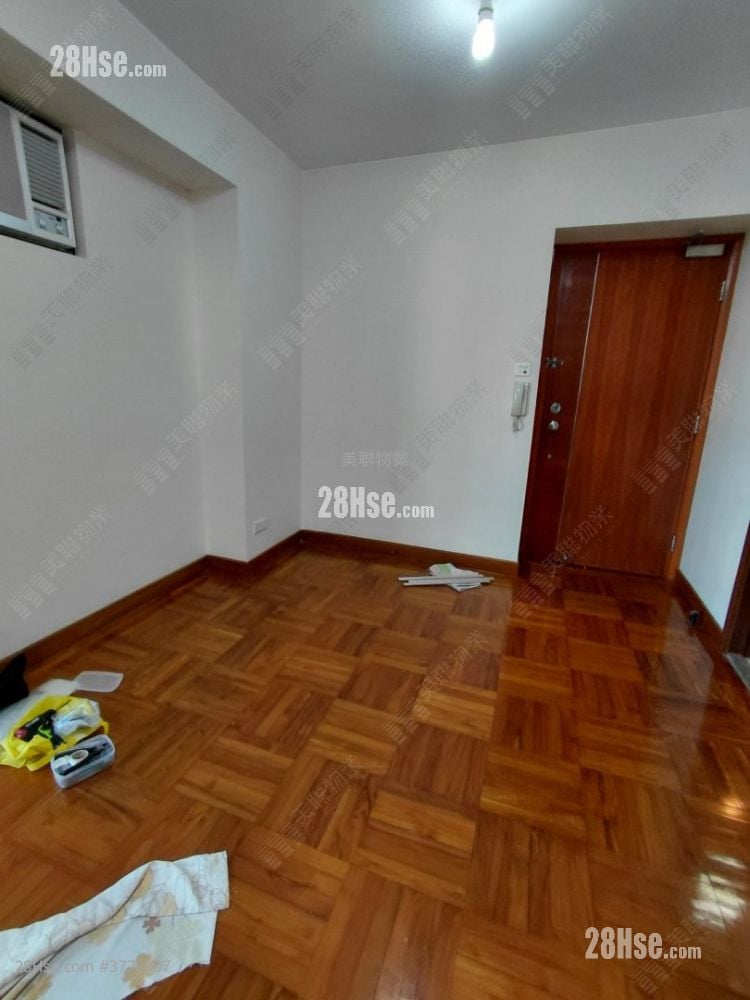 Royal Green Sell 2 Bedrooms , 1 Bathroom 450 ft²