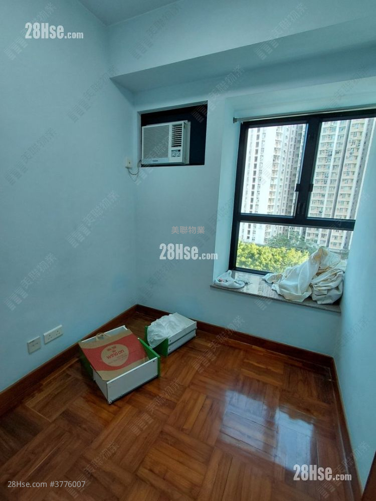 Royal Green Sell 2 Bedrooms , 1 Bathroom 450 ft²