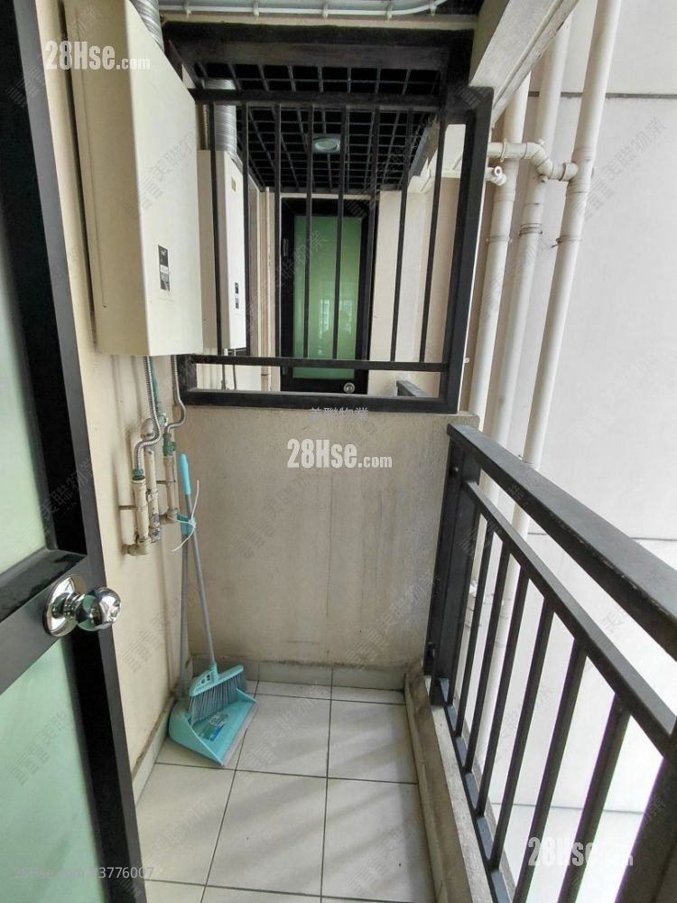 Royal Green Sell 2 Bedrooms , 1 Bathroom 450 ft²