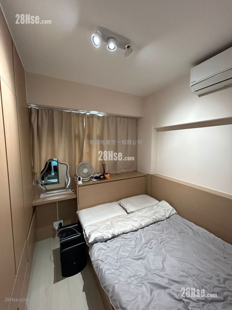 King's Mansion Sell 2 Bedrooms , 2 Bathrooms 438 ft²