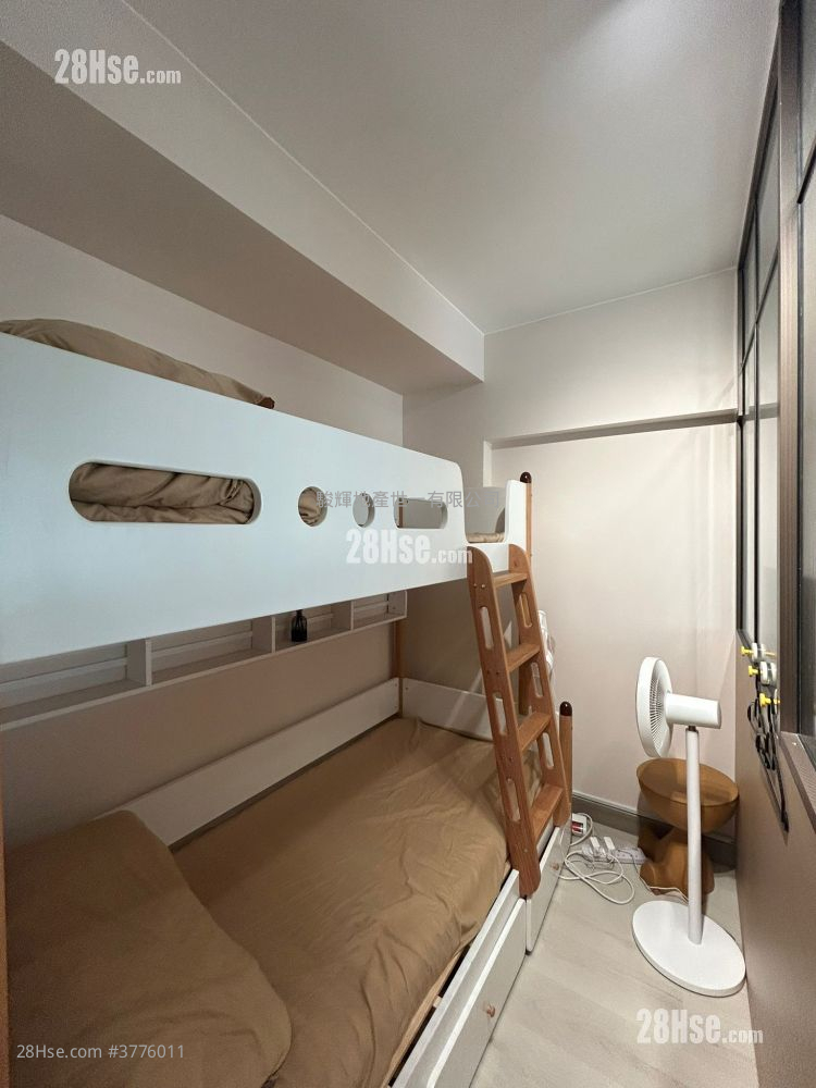 King's Mansion Sell 2 Bedrooms , 2 Bathrooms 438 ft²