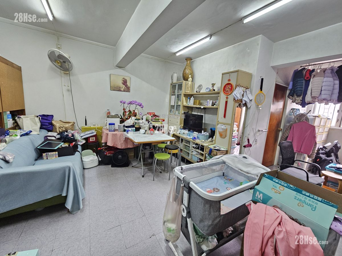 唐楼 售盘 4 房 , 1 浴室 821 平方尺