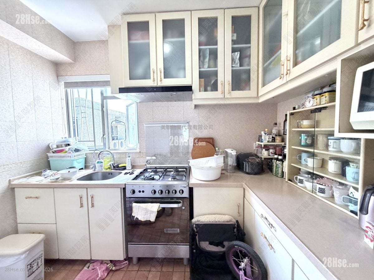 毕架山花园 售盘 3 房 , 2 浴室 1,211 平方尺