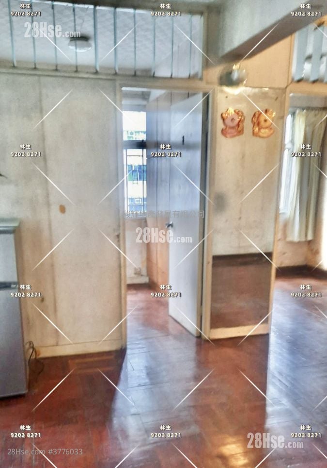 Shun Lee Building Sell 2 Bedrooms , 1 Bathroom 382 ft²