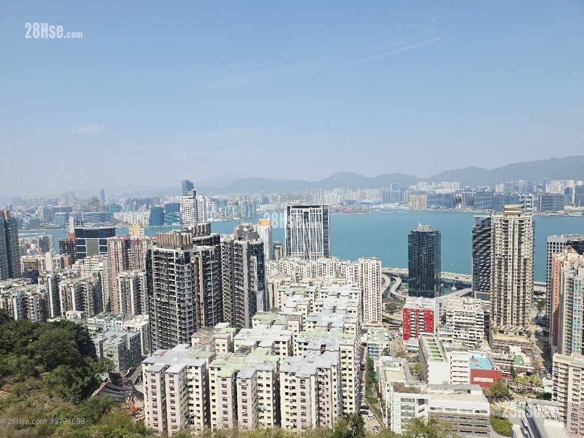 Kingsford Gardens Sell 2 Bedrooms , 3 Bathrooms 1,313 ft²