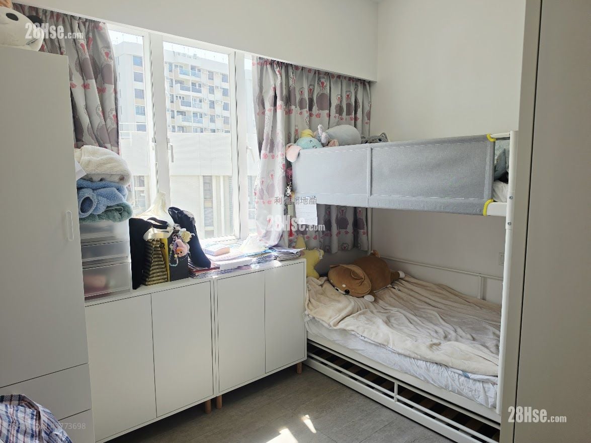 Kingsford Gardens Sell 2 Bedrooms , 3 Bathrooms 1,313 ft²