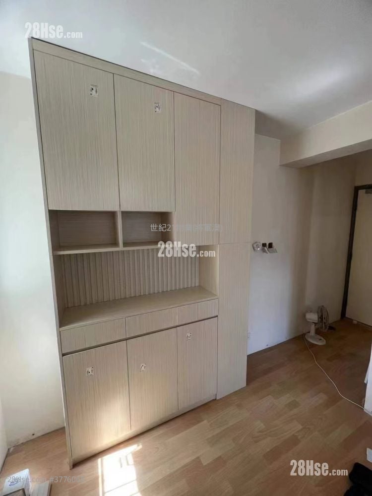 Choi Ming Court Sell 506 ft²