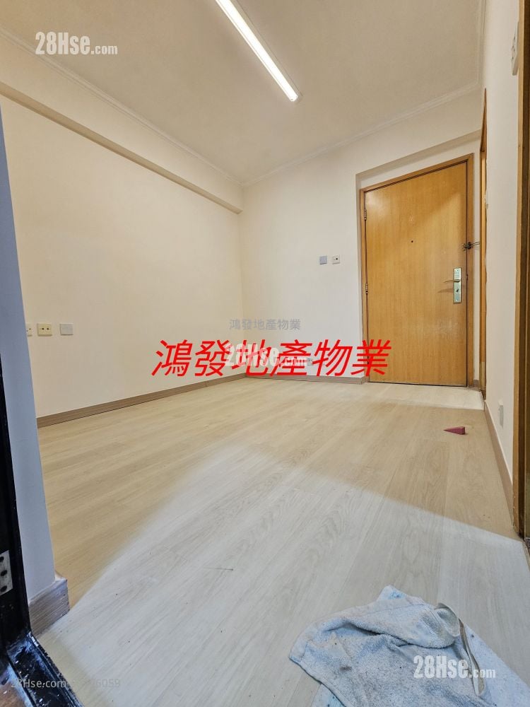 Garden Heights Sell 2 Bedrooms , 1 Bathroom 168 ft²