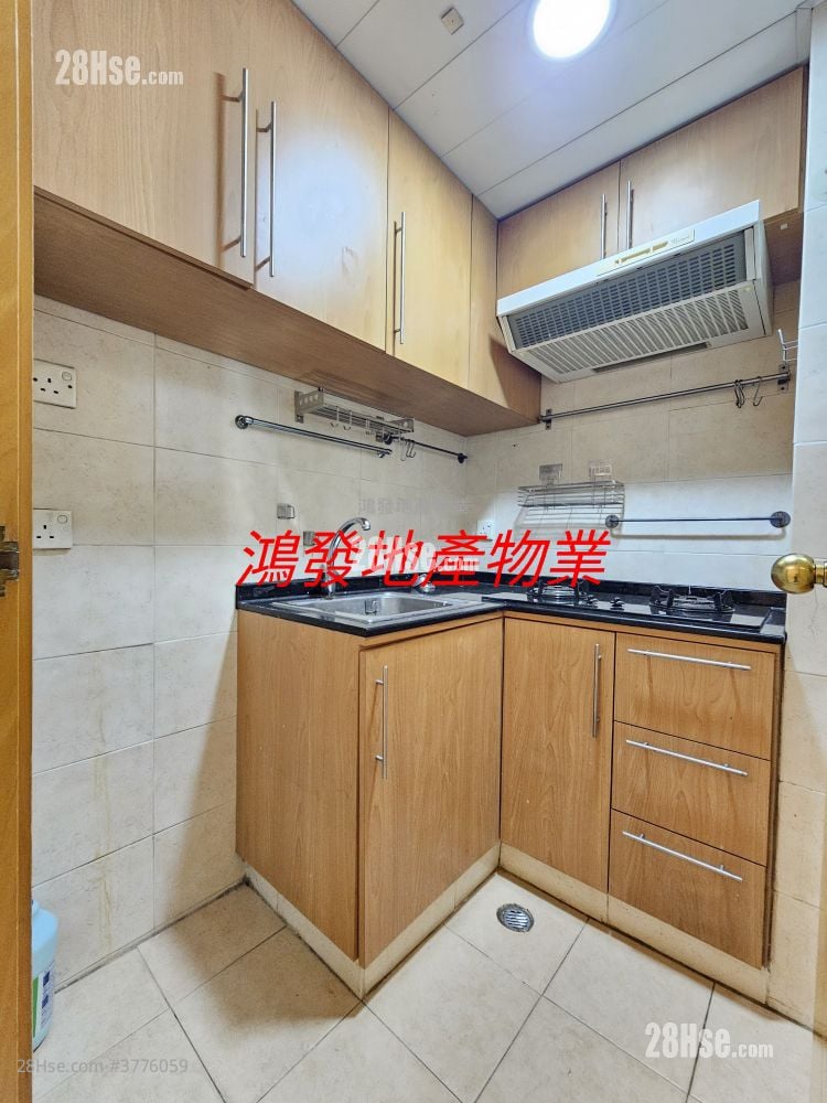 Garden Heights Sell 2 Bedrooms , 1 Bathroom 168 ft²