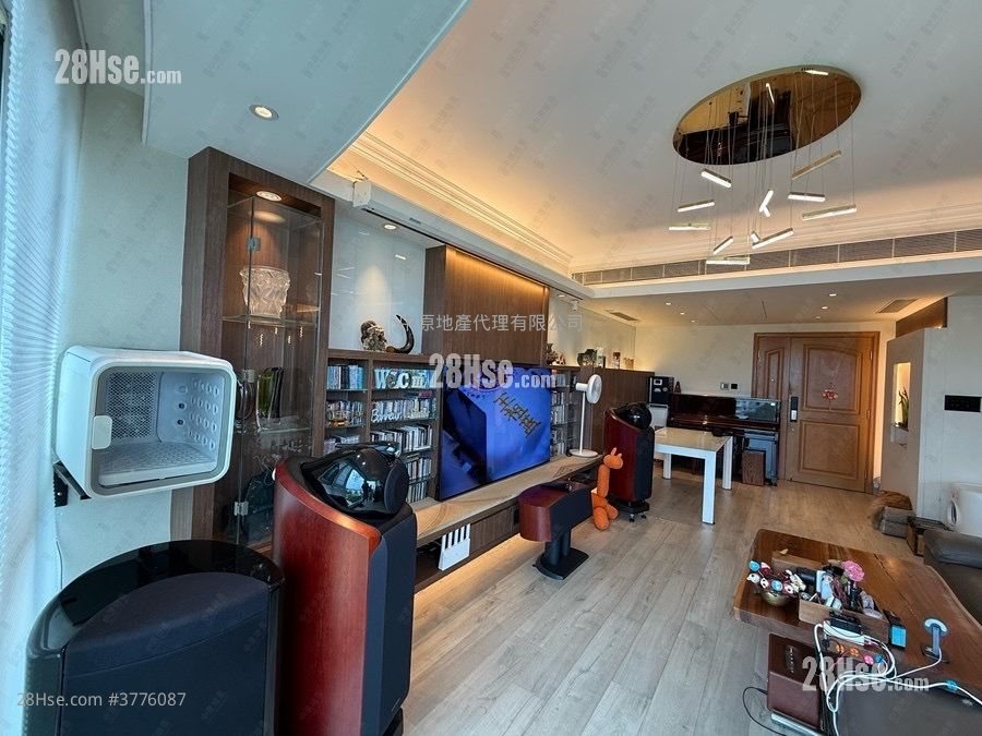 Symphony Bay Sell 3 Bedrooms 1,326 ft²