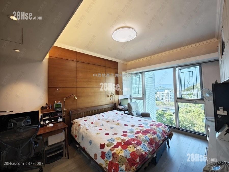 Symphony Bay Sell 3 Bedrooms 1,326 ft²