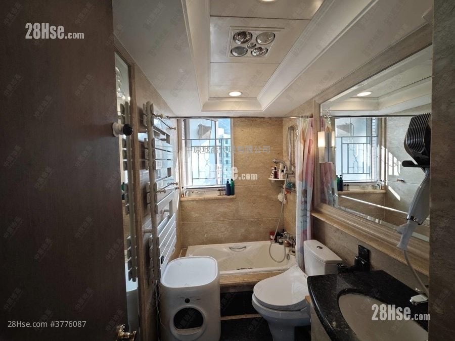 Symphony Bay Sell 3 Bedrooms 1,326 ft²