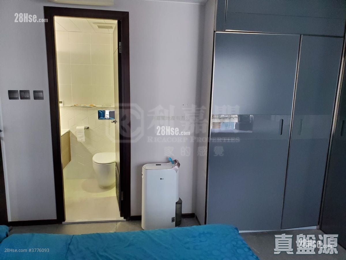 Splendid Place Sell 1 Bedroom , 1 Bathroom 445 ft²