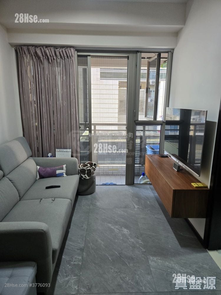 Splendid Place Sell 1 Bedroom , 1 Bathroom 445 ft²