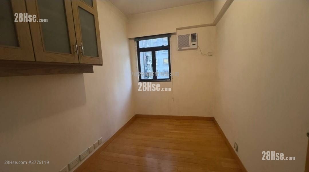 Hawthorn Garden Sell 3 Bedrooms , 2 Bathrooms 832 ft²