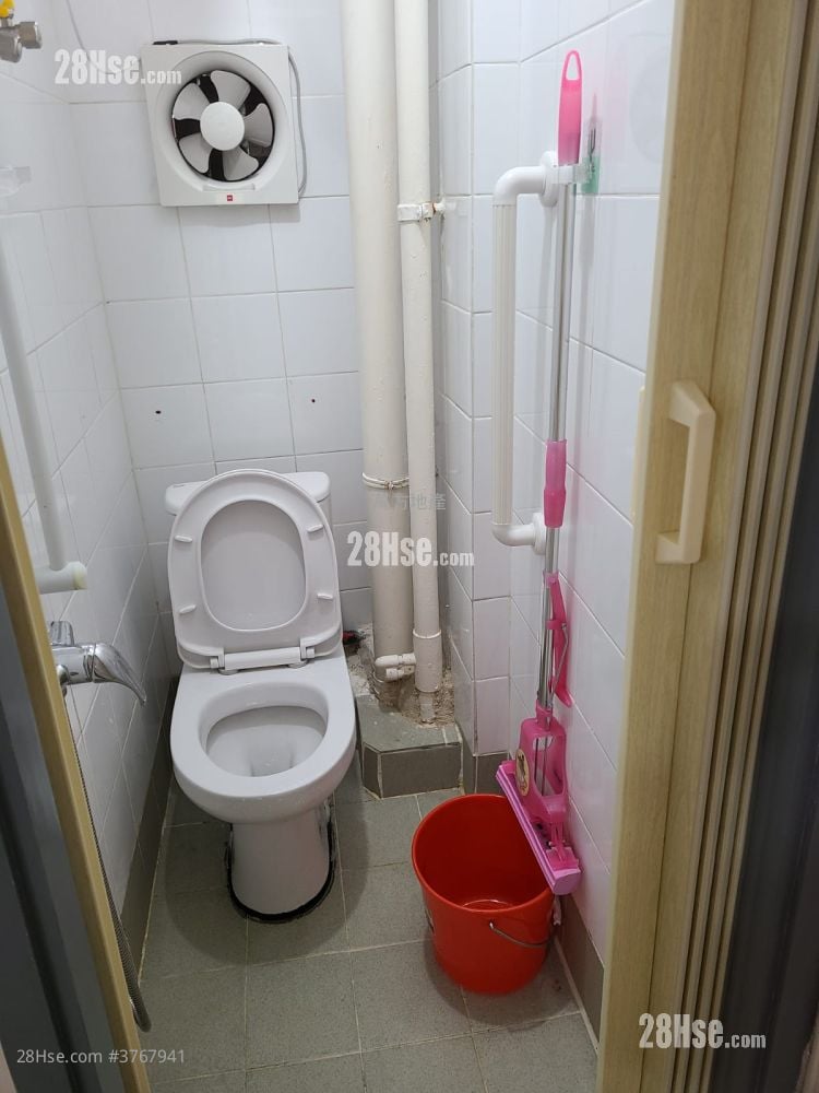 Kwong Yuen Estate Sell 1 Bedroom , 1 Bathroom 264 ft²