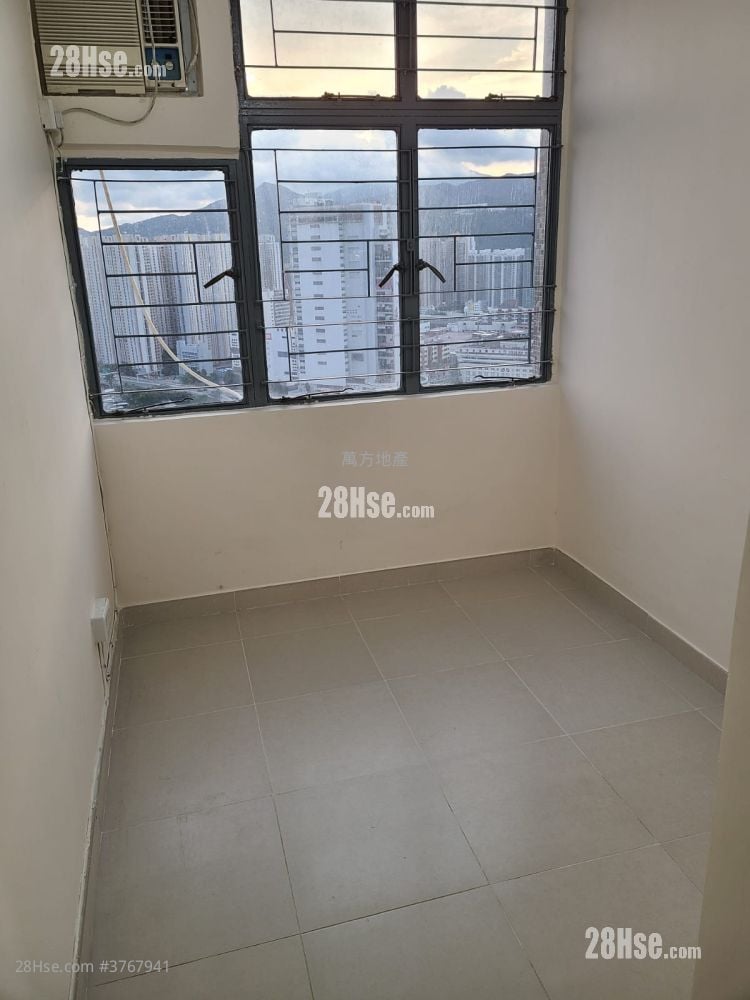 Kwong Yuen Estate Sell 1 Bedroom , 1 Bathroom 264 ft²