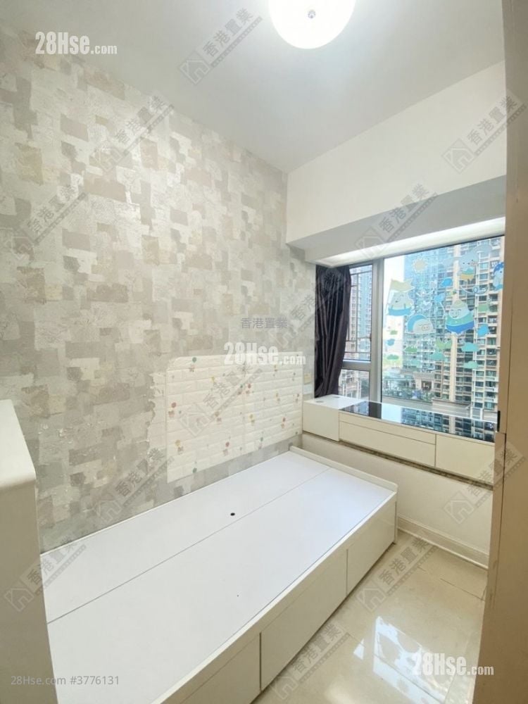 Banyan Garden Sell 2 Bedrooms , 1 Bathroom 473 ft²