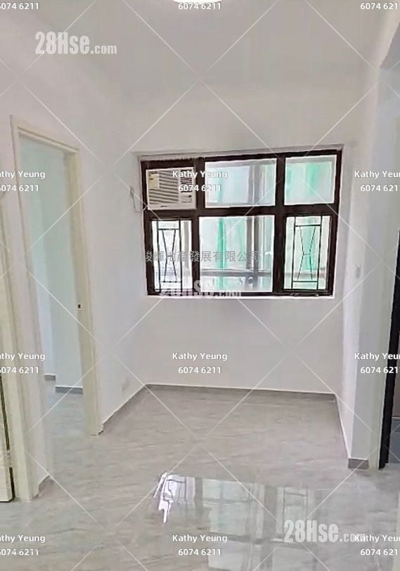 Mandarin Court Sell 2 Bedrooms , 1 Bathroom 276 ft²