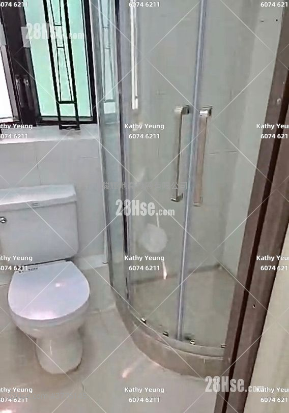 Mandarin Court Sell 2 Bedrooms , 1 Bathroom 276 ft²