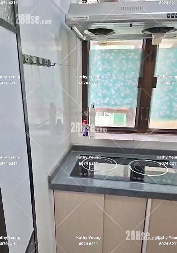 Mandarin Court Sell 2 Bedrooms , 1 Bathroom 276 ft²