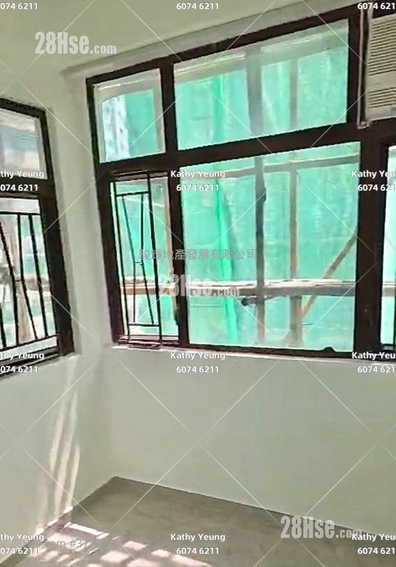 Mandarin Court Sell 2 Bedrooms , 1 Bathroom 276 ft²