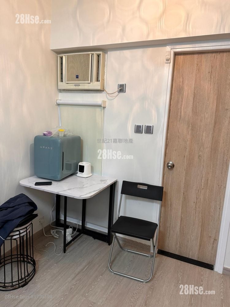 Shun Fung Court Sell 2 Bedrooms , 1 Bathroom 288 ft²