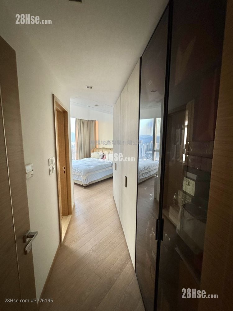 The Cullinan Sell 4 Bedrooms , 3 Bathrooms 1,396 ft²