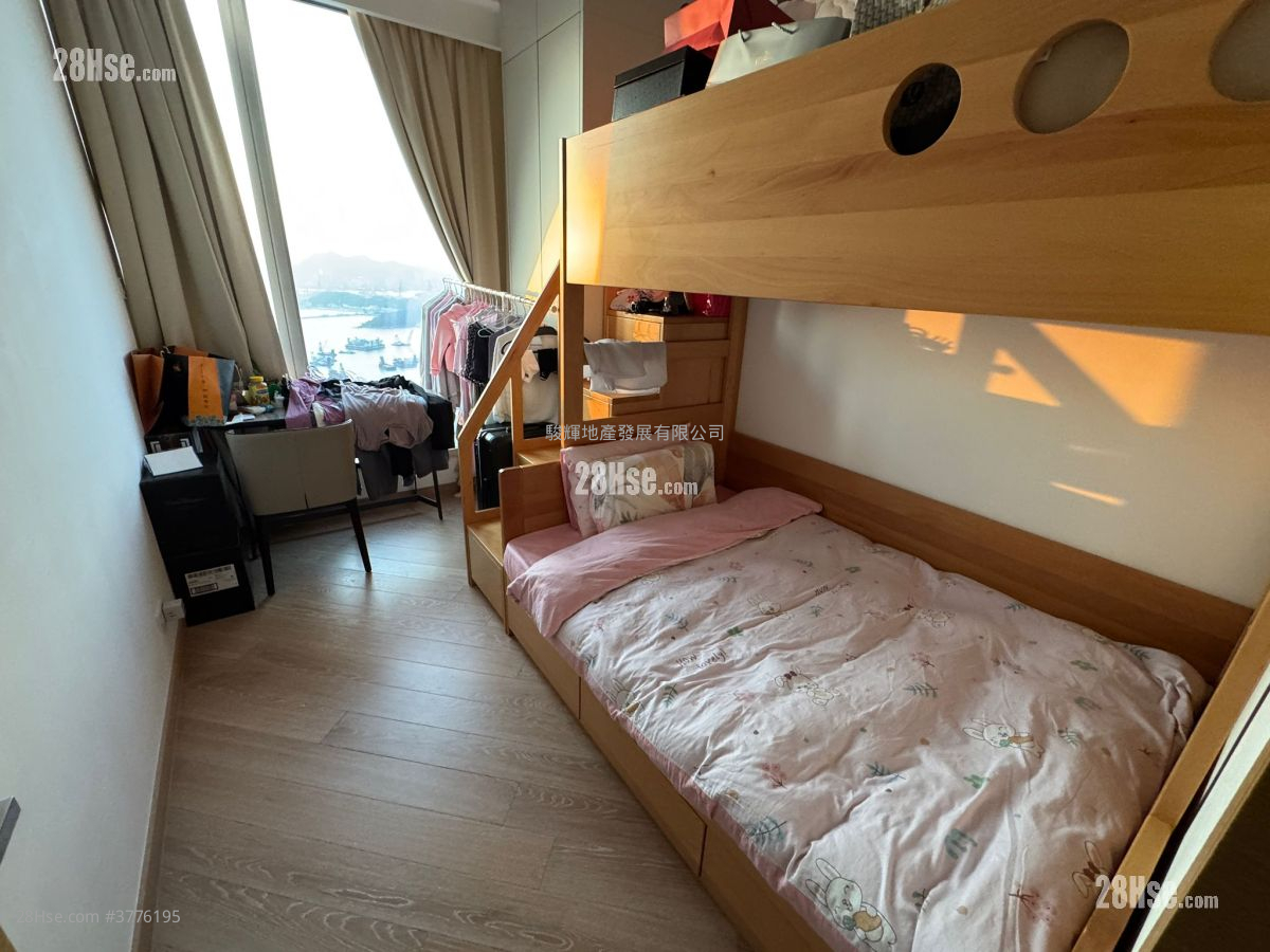 The Cullinan Sell 4 Bedrooms , 3 Bathrooms 1,396 ft²