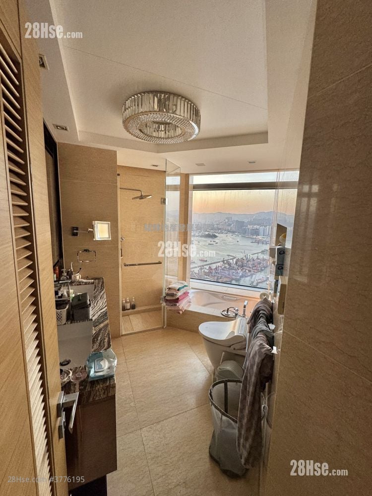 The Cullinan Sell 4 Bedrooms , 3 Bathrooms 1,396 ft²